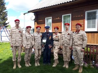 Юнармейцы поздравили ветеранов ВОВ